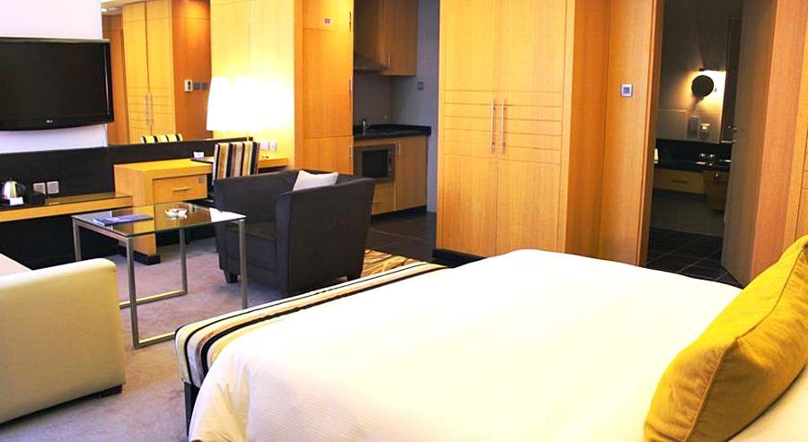 Hala Arjaan By Rotana, Deluxe Hotel Apartments Abu Dhabi Exteriör bild