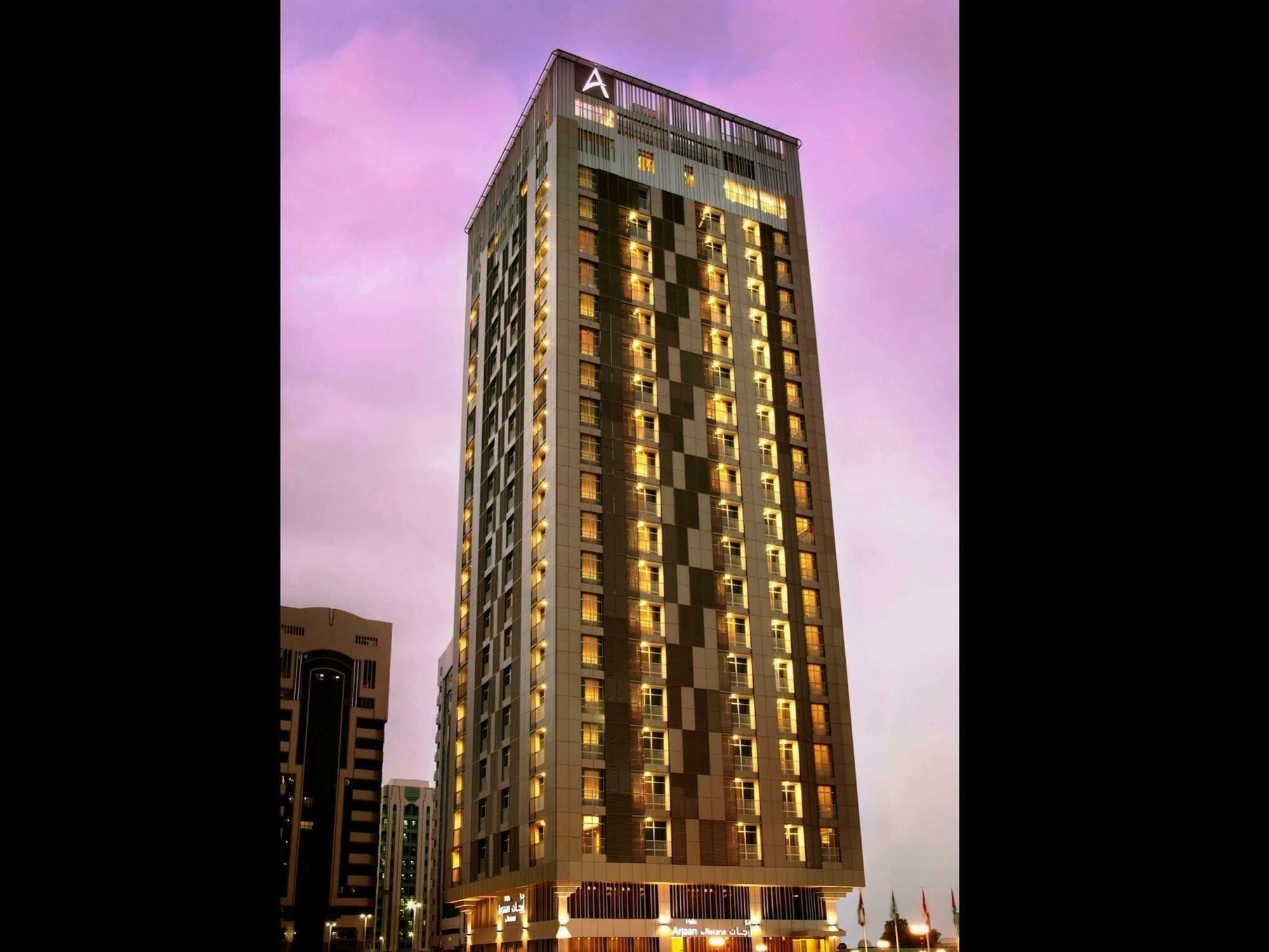 Hala Arjaan By Rotana, Deluxe Hotel Apartments Abu Dhabi Exteriör bild